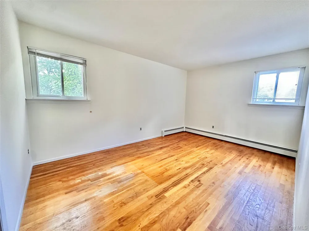 22 Sheppard Lane #B Smithtown, NY 11787