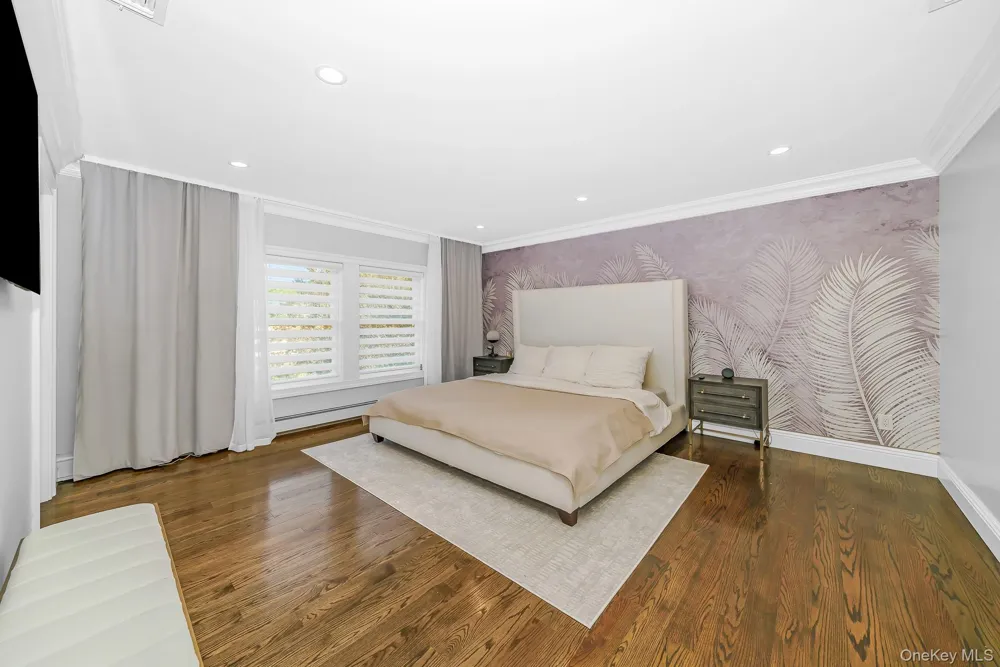 20 Mc Cue Lane Babylon, NY 11702