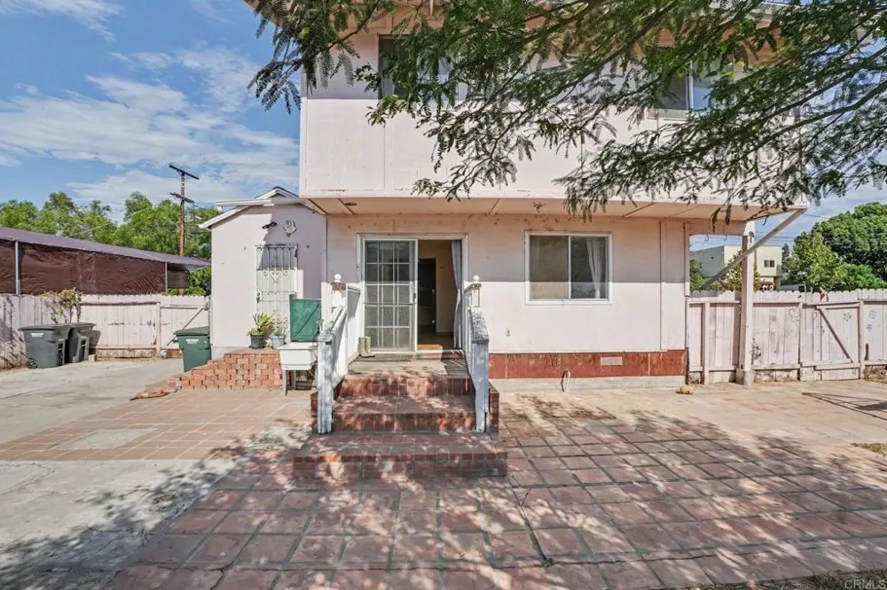 632 Claydelle Avenue El Cajon, CA 92020
