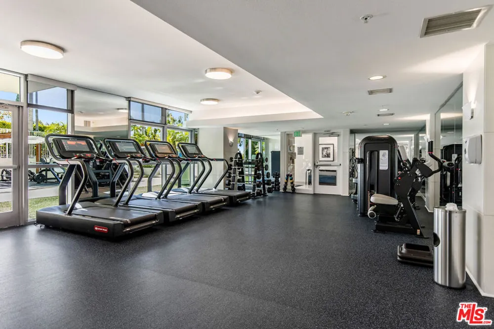 13700 MARINA POINTE DRIVE #702 Marina del Rey, CA 90292