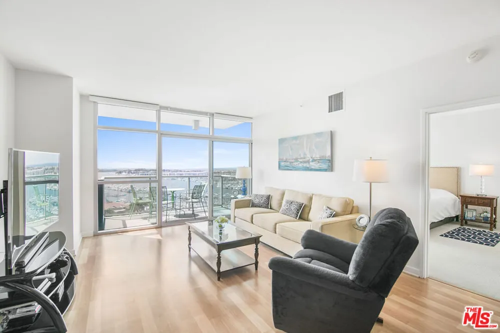 13700 MARINA POINTE DRIVE #702 Marina del Rey, CA 90292