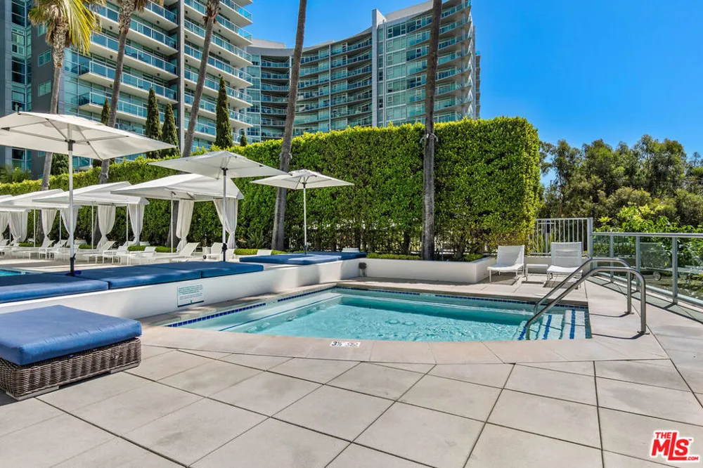 13700 MARINA POINTE DRIVE #702 Marina del Rey, CA 90292