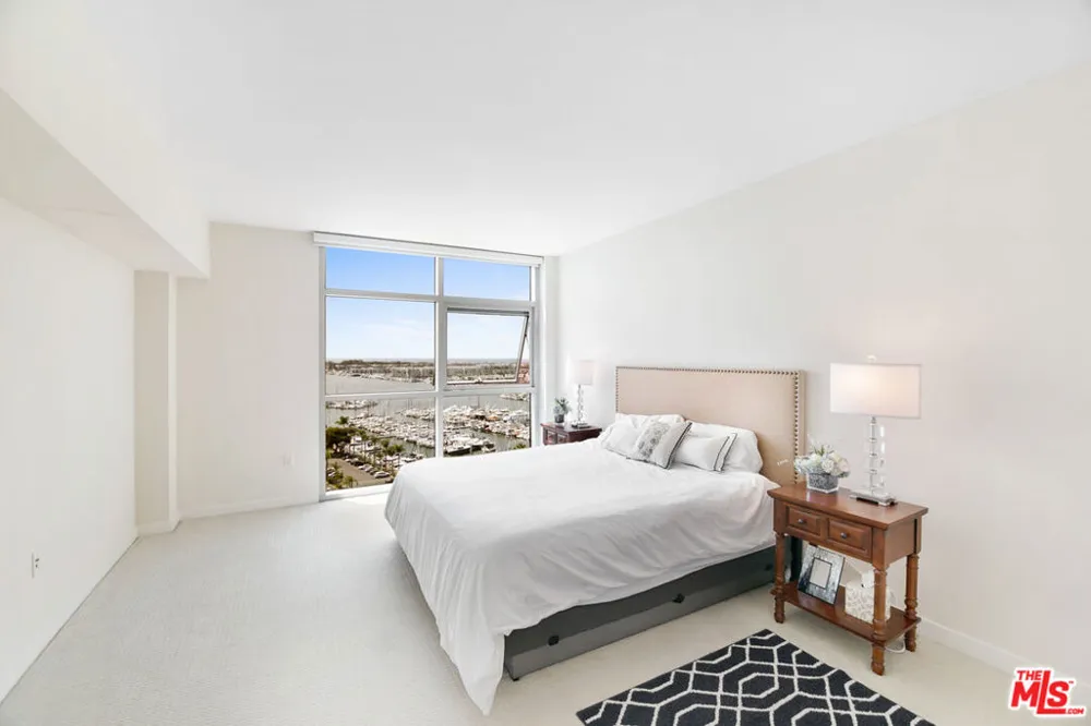 13700 MARINA POINTE DRIVE #702 Marina del Rey, CA 90292