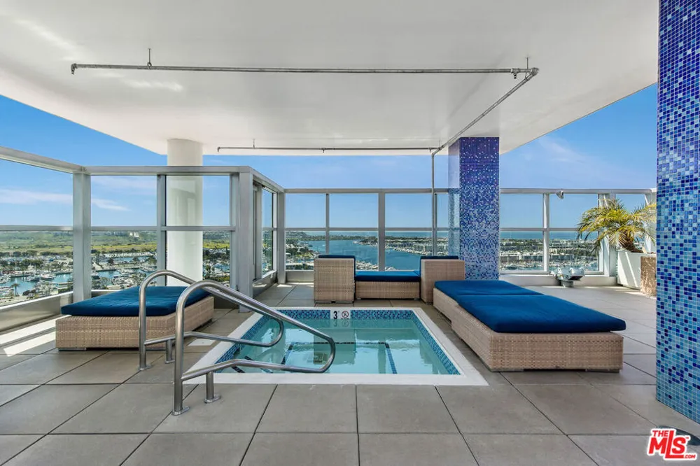 13700 MARINA POINTE DRIVE #702 Marina del Rey, CA 90292