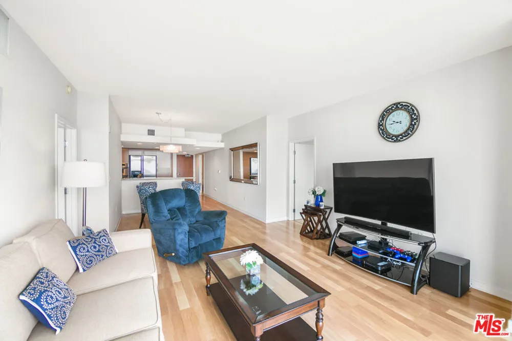 13700 MARINA POINTE DRIVE #702 Marina del Rey, CA 90292