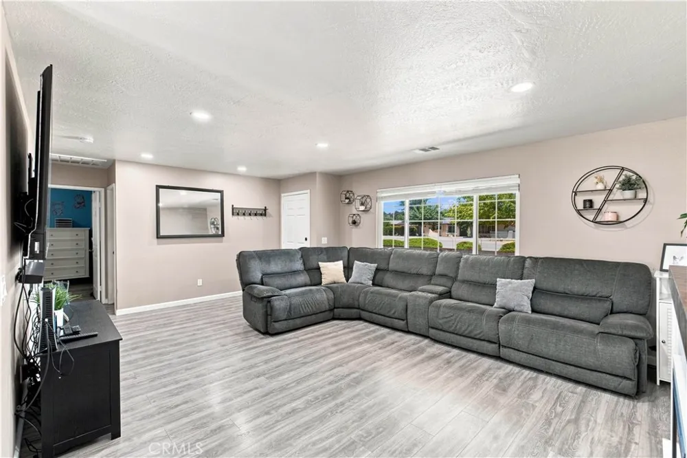 16935 Sage Street Hesperia, CA 92345