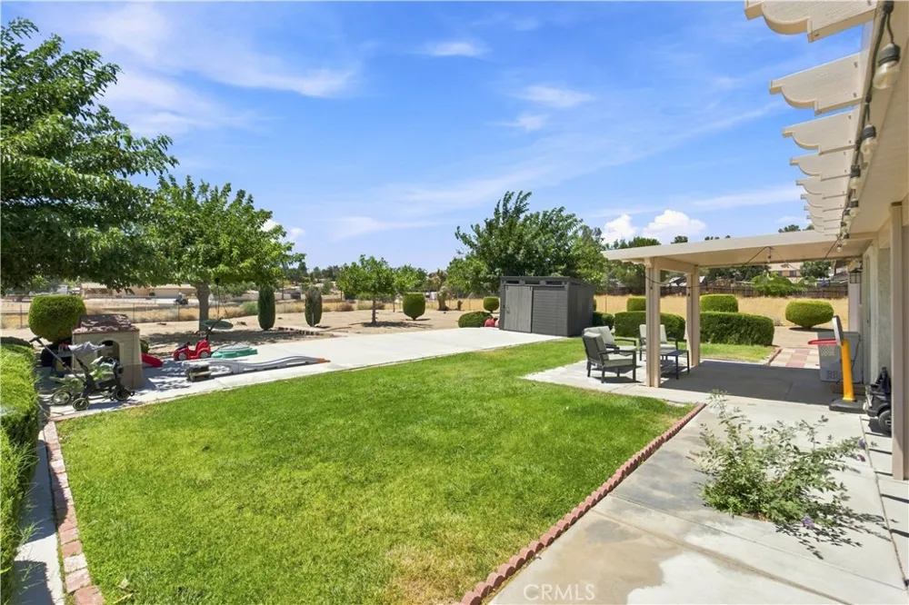 16935 Sage Street Hesperia, CA 92345