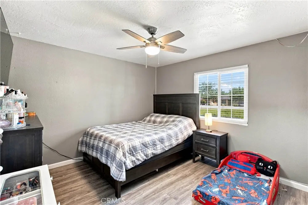 16935 Sage Street Hesperia, CA 92345