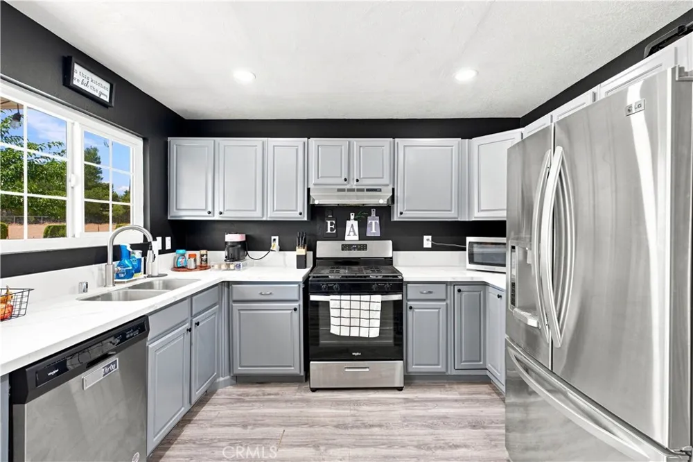 16935 Sage Street Hesperia, CA 92345