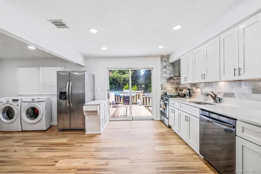 136 Woodhull Road Huntington, NY 11743