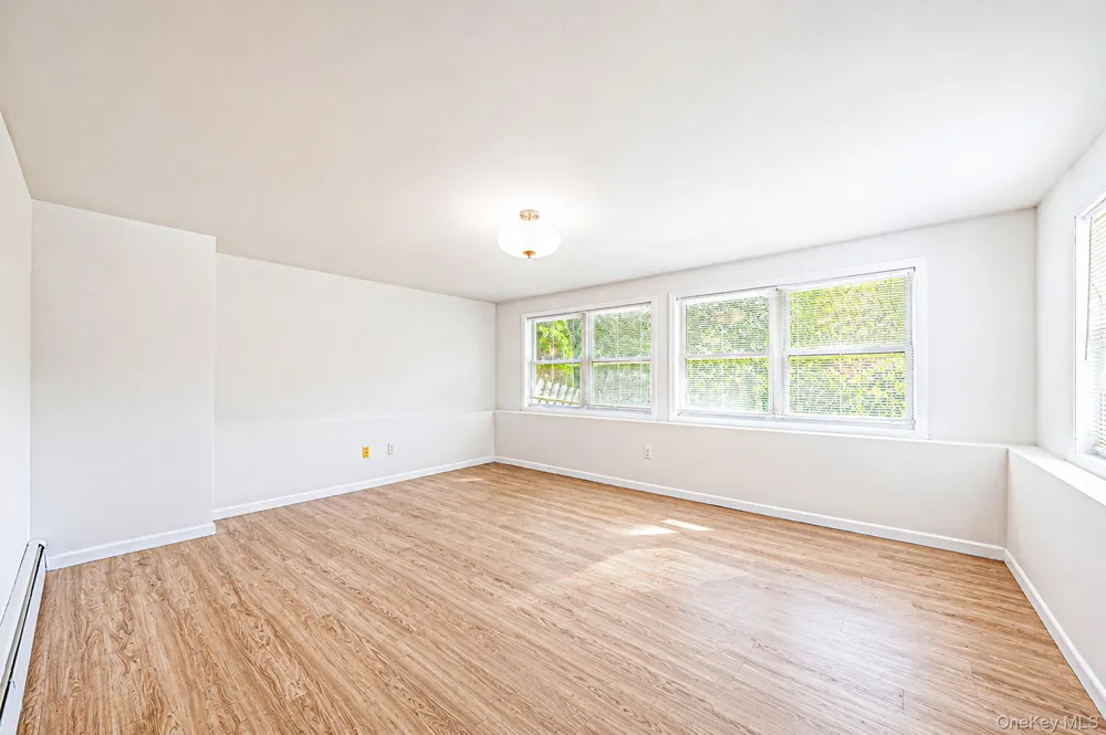 136 Woodhull Road Huntington, NY 11743