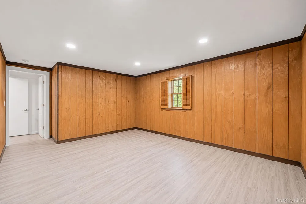 136 Woodhull Road Huntington, NY 11743