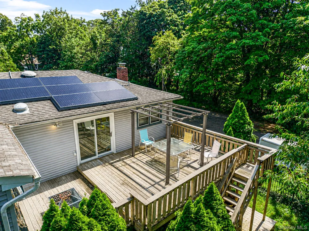 136 Woodhull Road Huntington, NY 11743