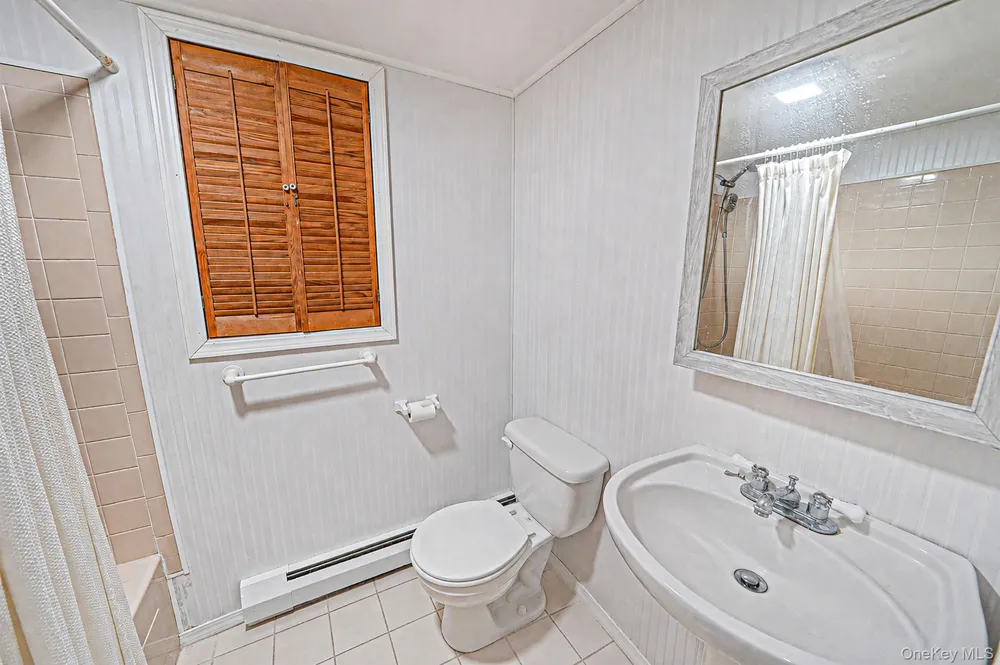 136 Woodhull Road Huntington, NY 11743