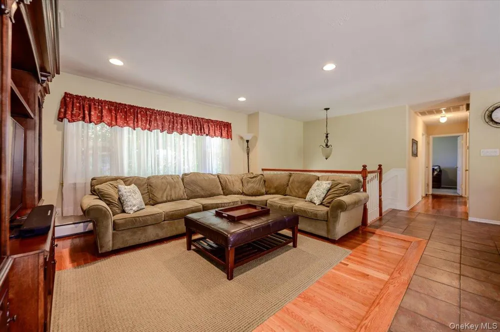784 Newbridge Road Bellmore, NY 11710