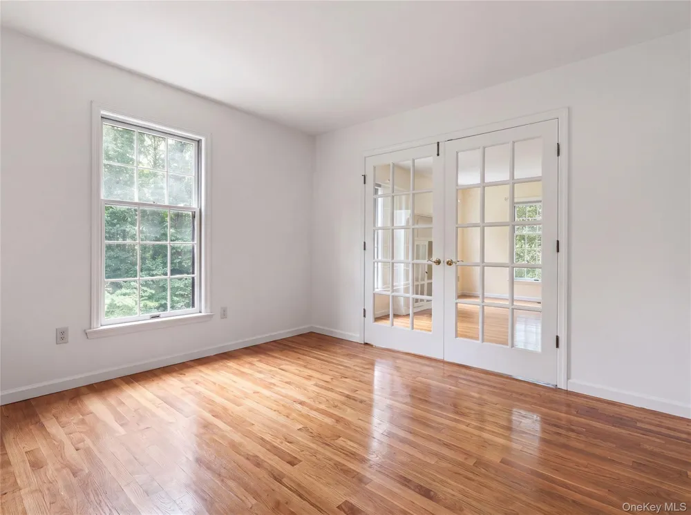 18 Arbor Court Holmes, NY 12531