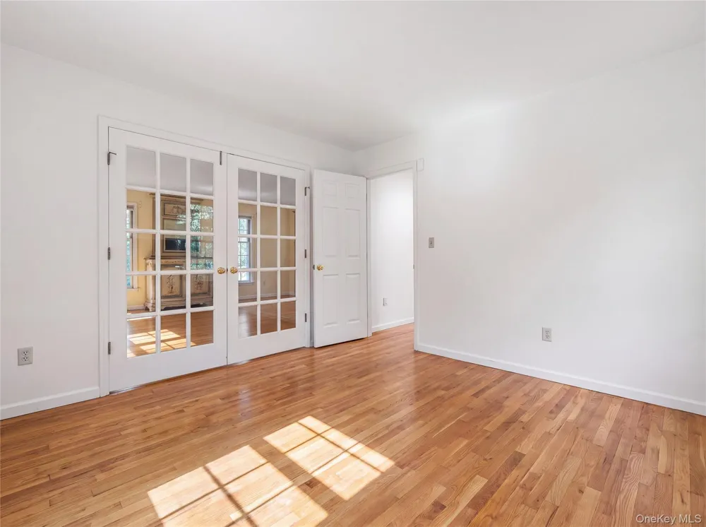 18 Arbor Court Holmes, NY 12531