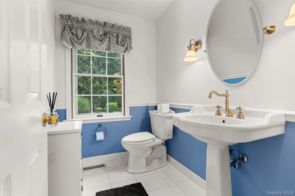 18 Arbor Court Holmes, NY 12531