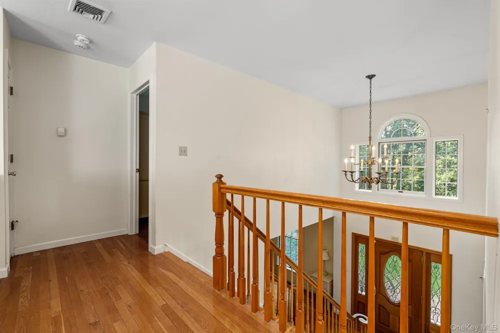 18 Arbor Court Holmes, NY 12531