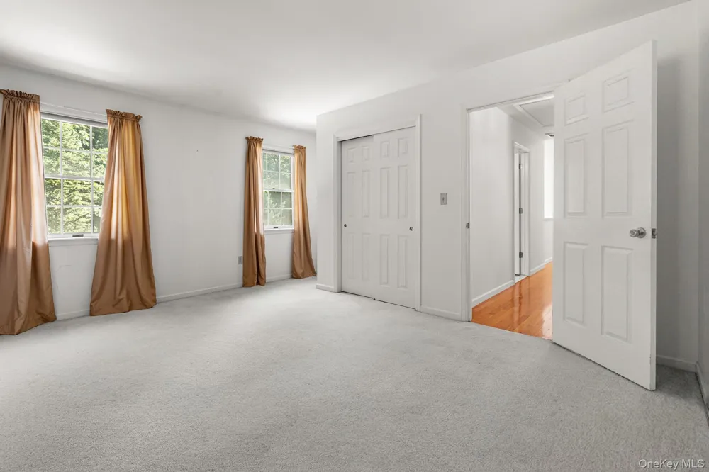 18 Arbor Court Holmes, NY 12531