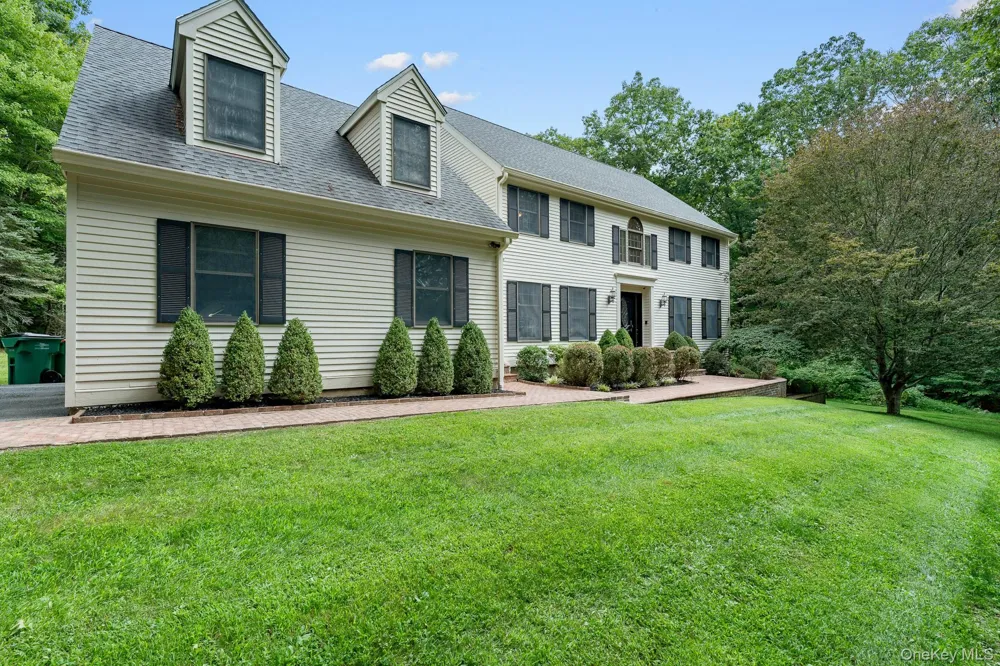 18 Arbor Court Holmes, NY 12531