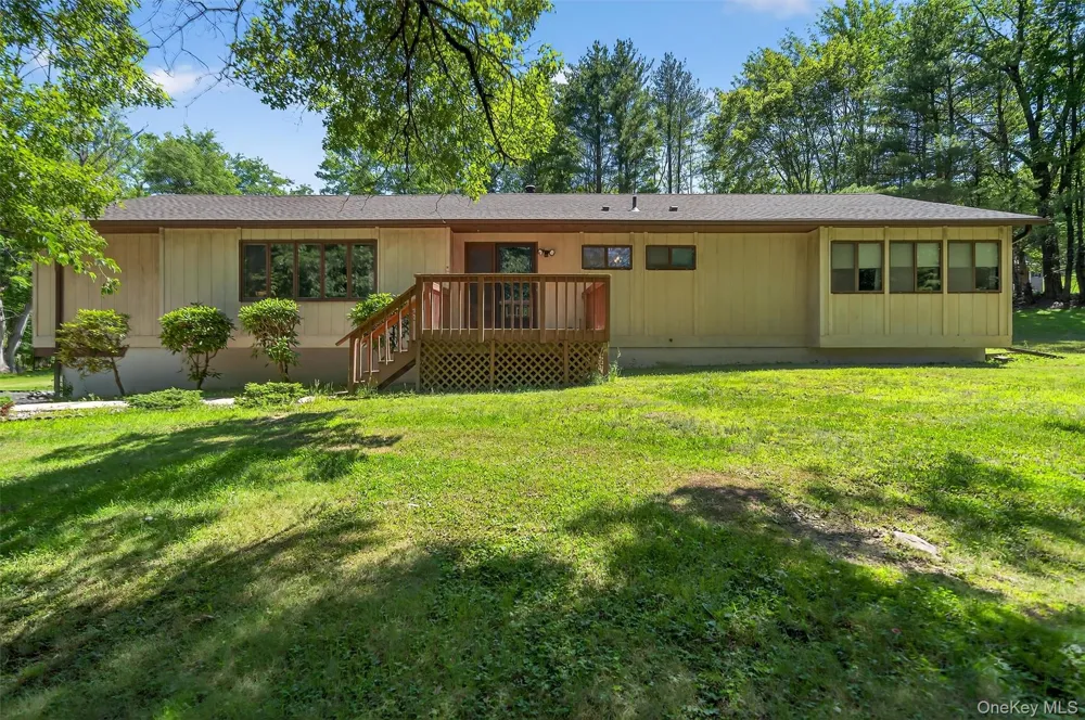 351 Ski Run Road Bloomingburg, NY 12721