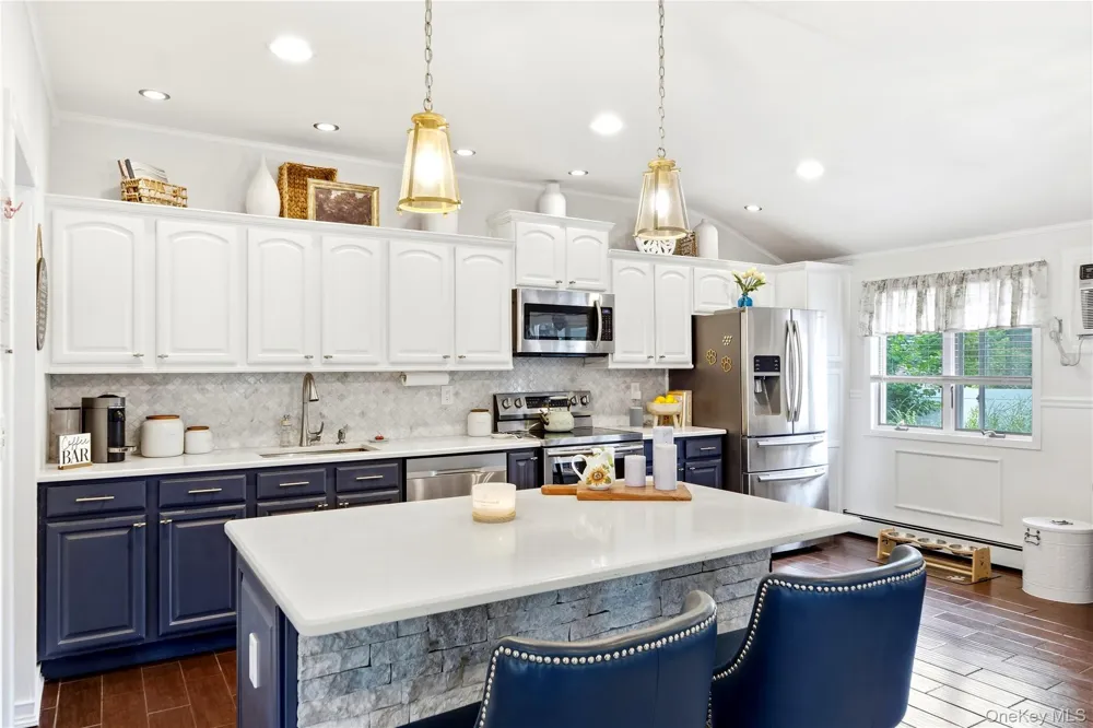 2 Mount Wilson Avenue Farmingville, NY 11738