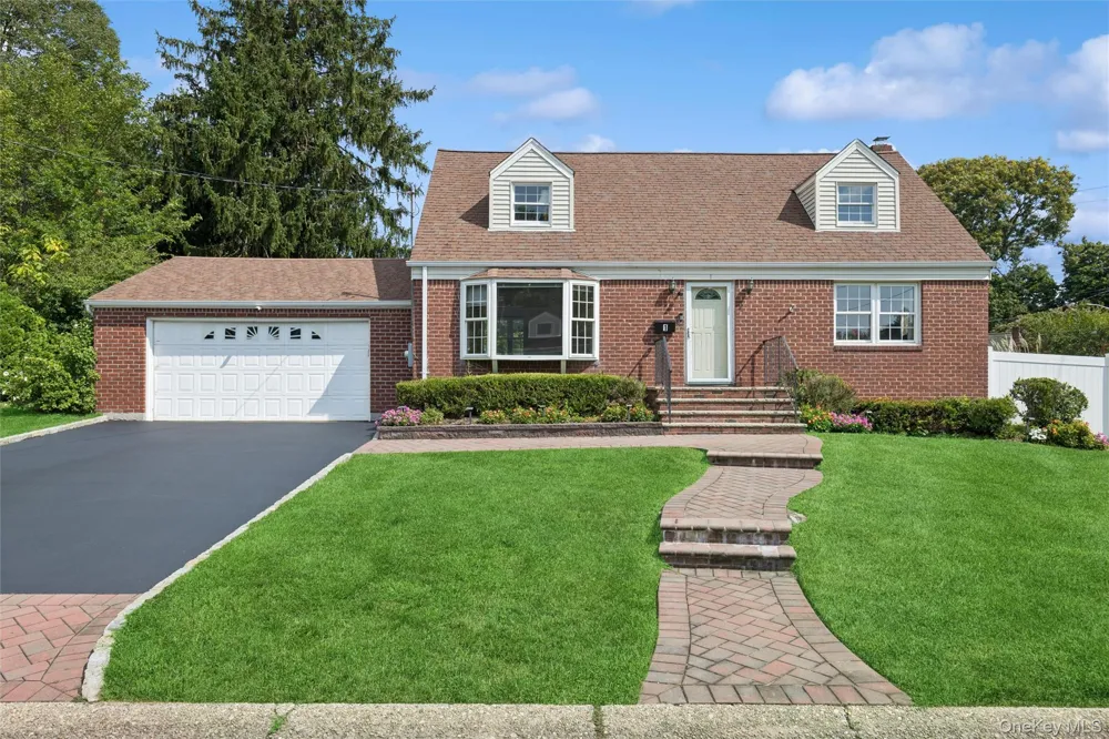 1 Clare Drive East Northport, NY 11731