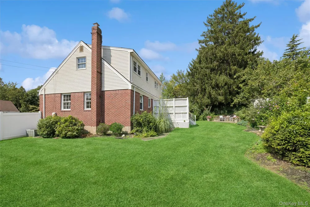 1 Clare Drive East Northport, NY 11731