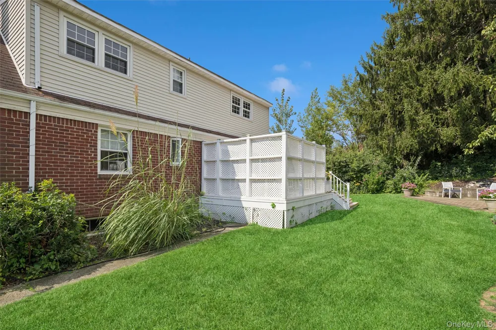 1 Clare Drive East Northport, NY 11731