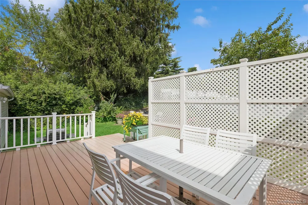 1 Clare Drive East Northport, NY 11731