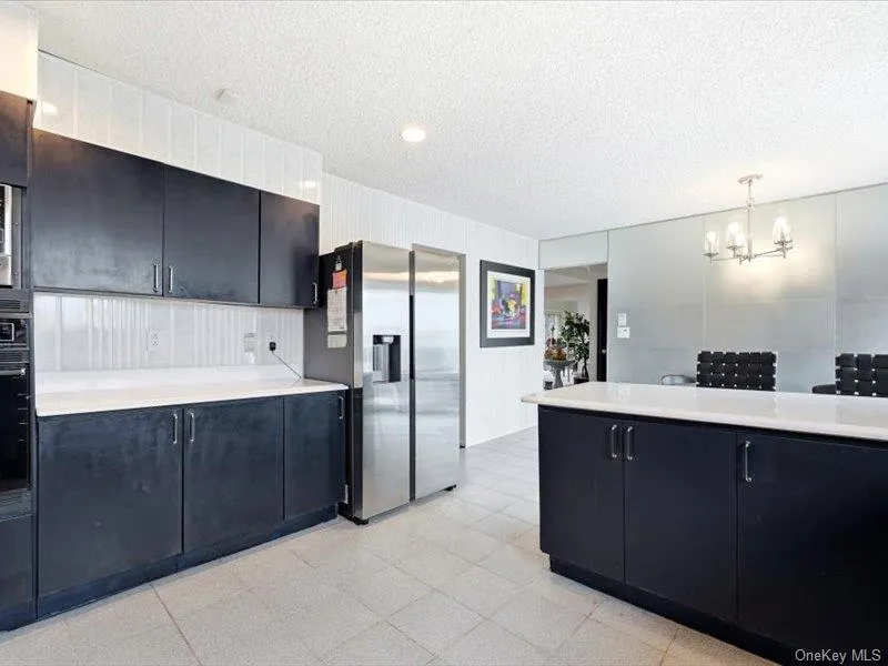 211 Whitewood Drive Massapequa Park, NY 11762