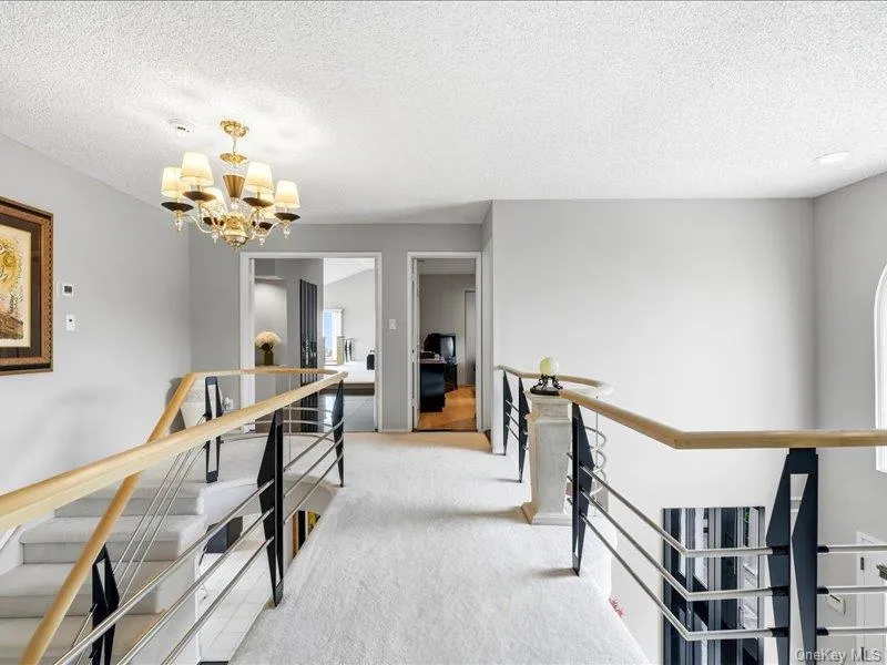 211 Whitewood Drive Massapequa Park, NY 11762