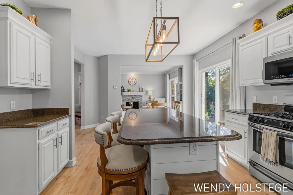 2066 Woodlark Drive Holland, MI 49424