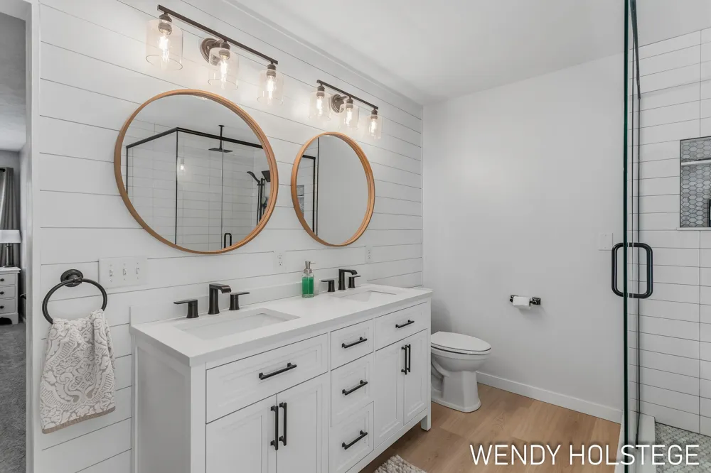 2066 Woodlark Drive Holland, MI 49424
