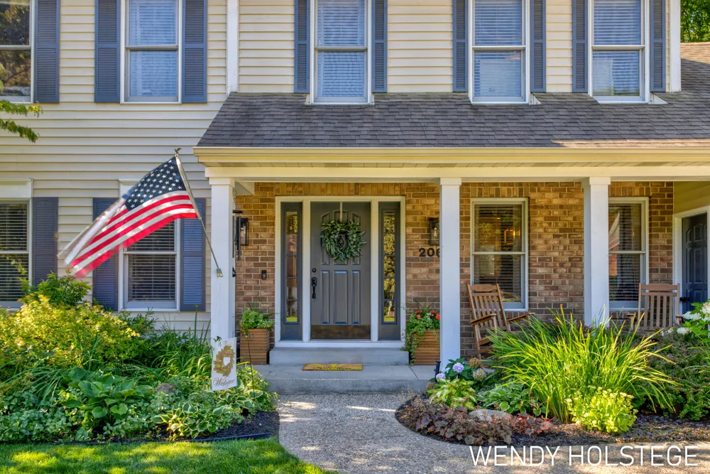2066 Woodlark Drive Holland, MI 49424