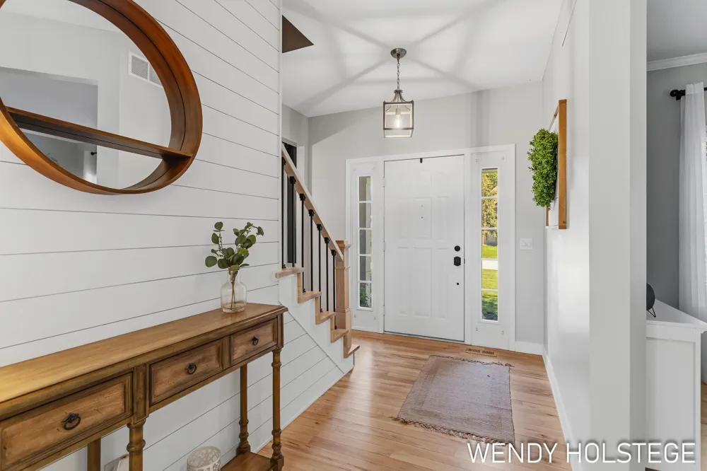 2066 Woodlark Drive Holland, MI 49424