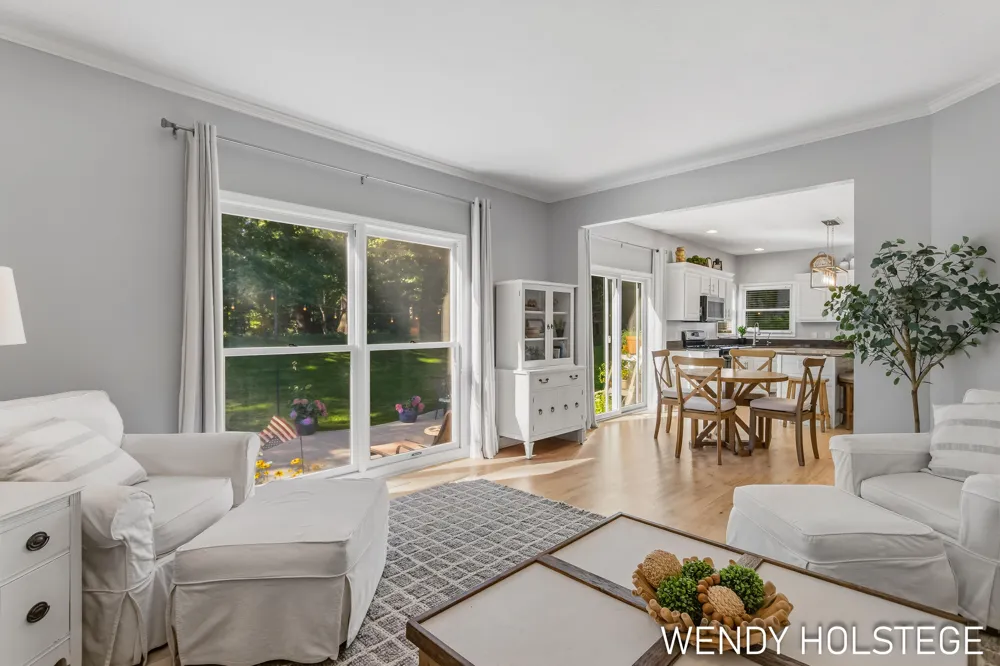 2066 Woodlark Drive Holland, MI 49424