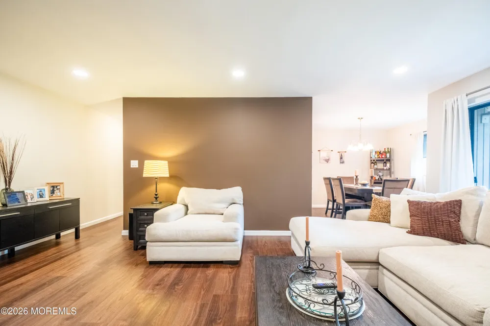 813 Wood Mill Drive East Windsor, NJ 08512