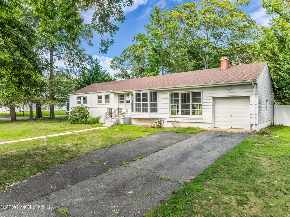 459 Redmond Avenue Oakhurst, NJ 07755