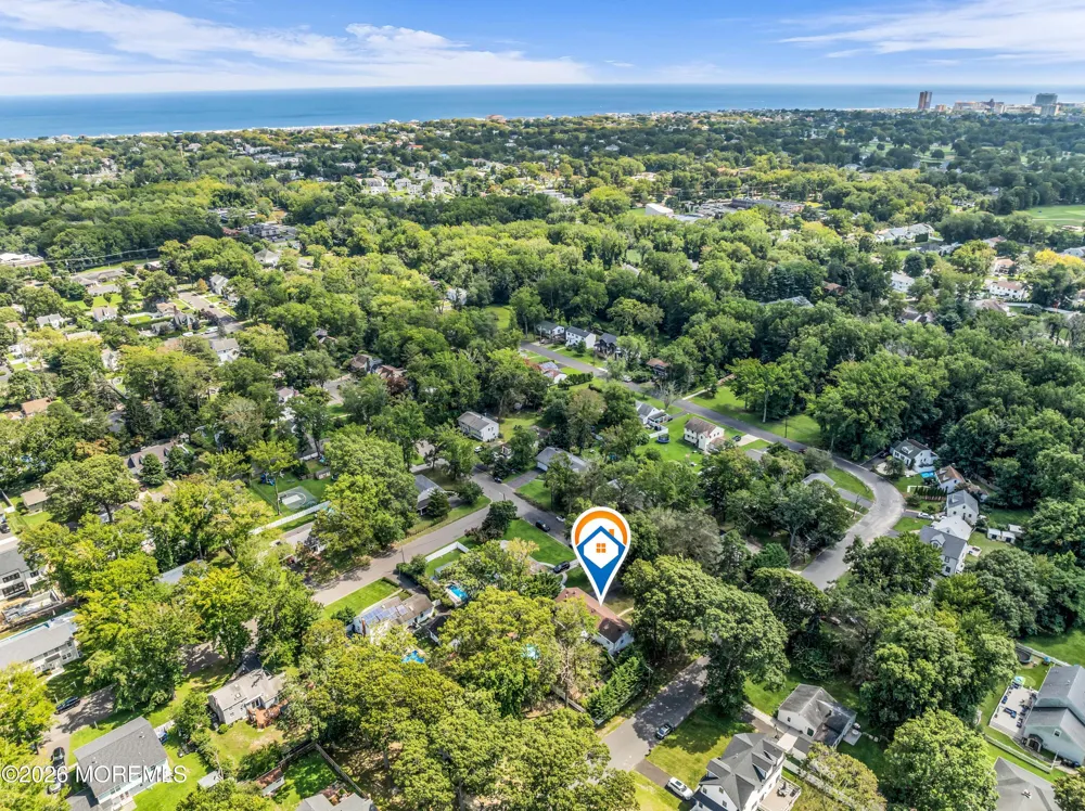 459 Redmond Avenue Oakhurst, NJ 07755