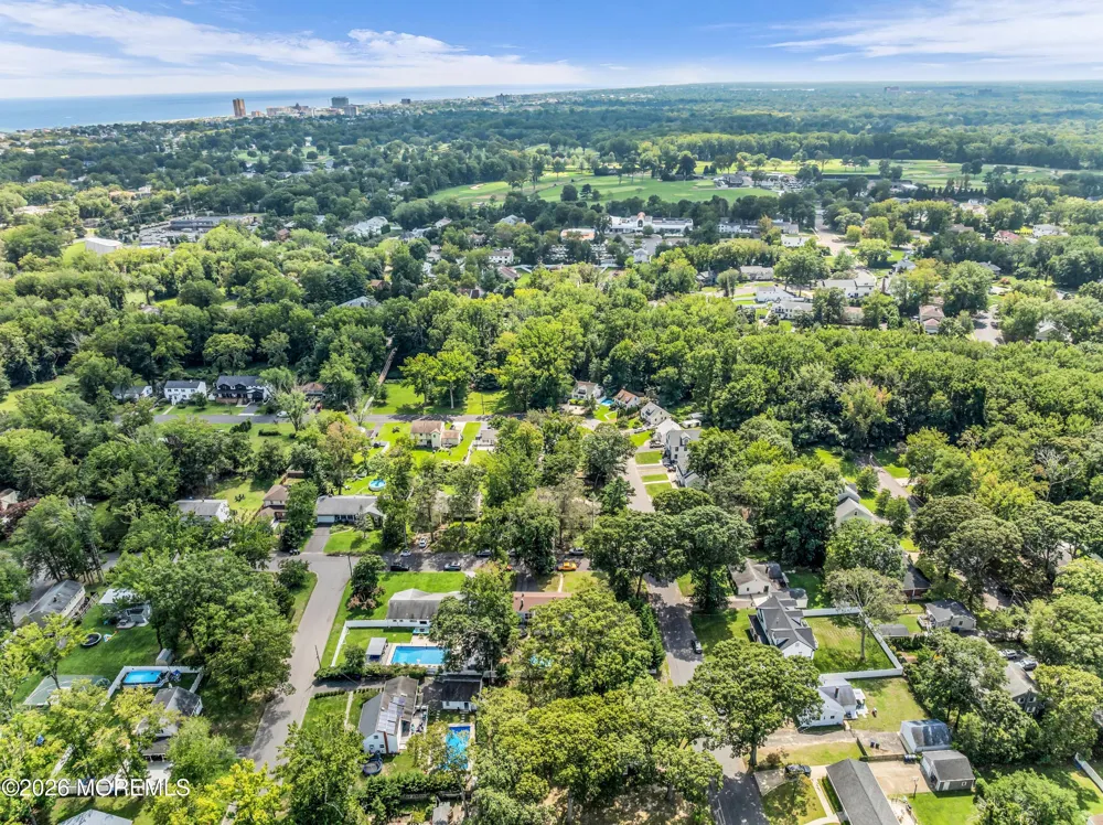 459 Redmond Avenue Oakhurst, NJ 07755