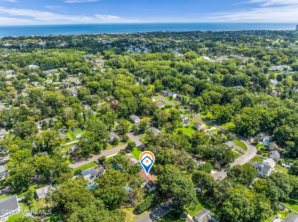 459 Redmond Avenue Oakhurst, NJ 07755