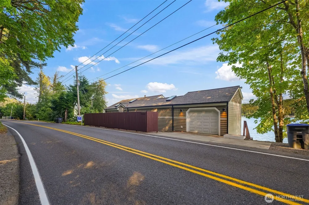 11711 NE North Shore Road Belfair, WA 98528