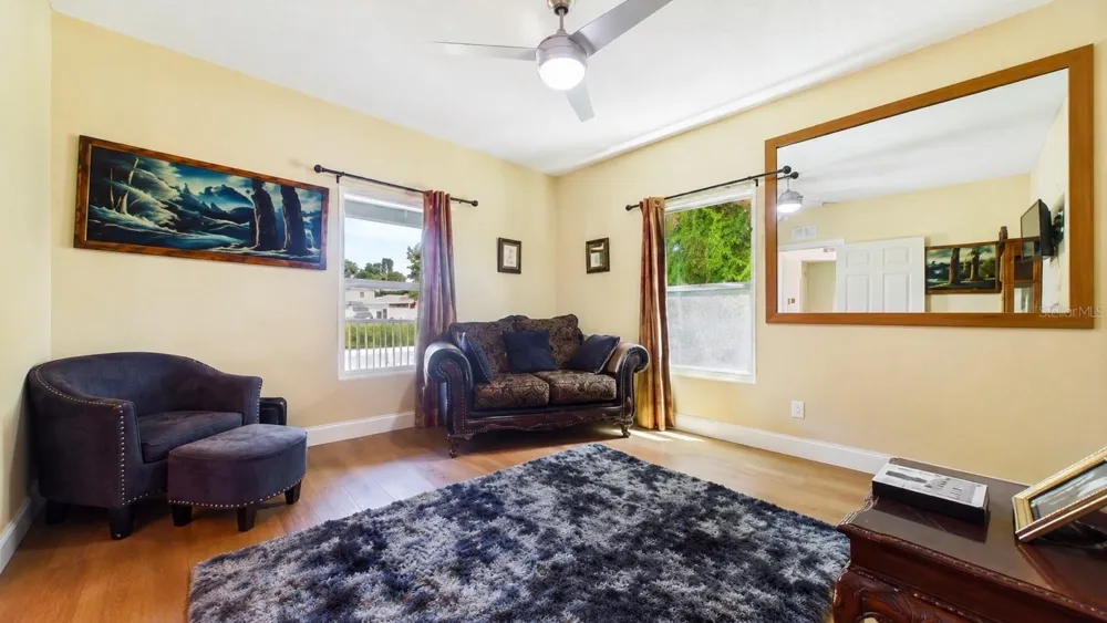 2610 W CYPRESS STREET Tampa, FL 33609