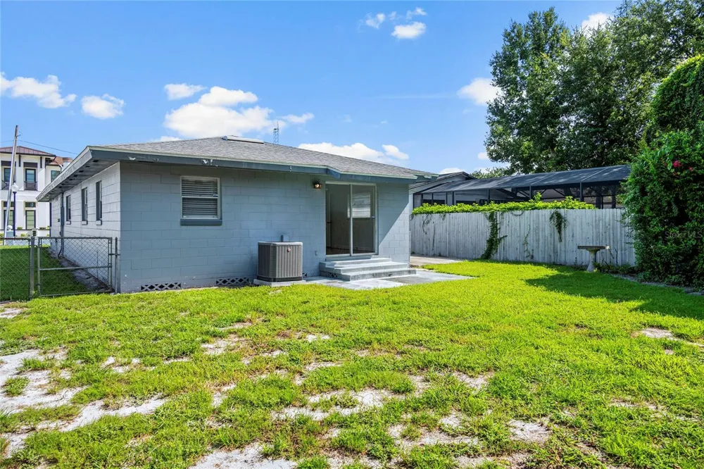 450 W CANTON AVENUE Winter Park, FL 32789