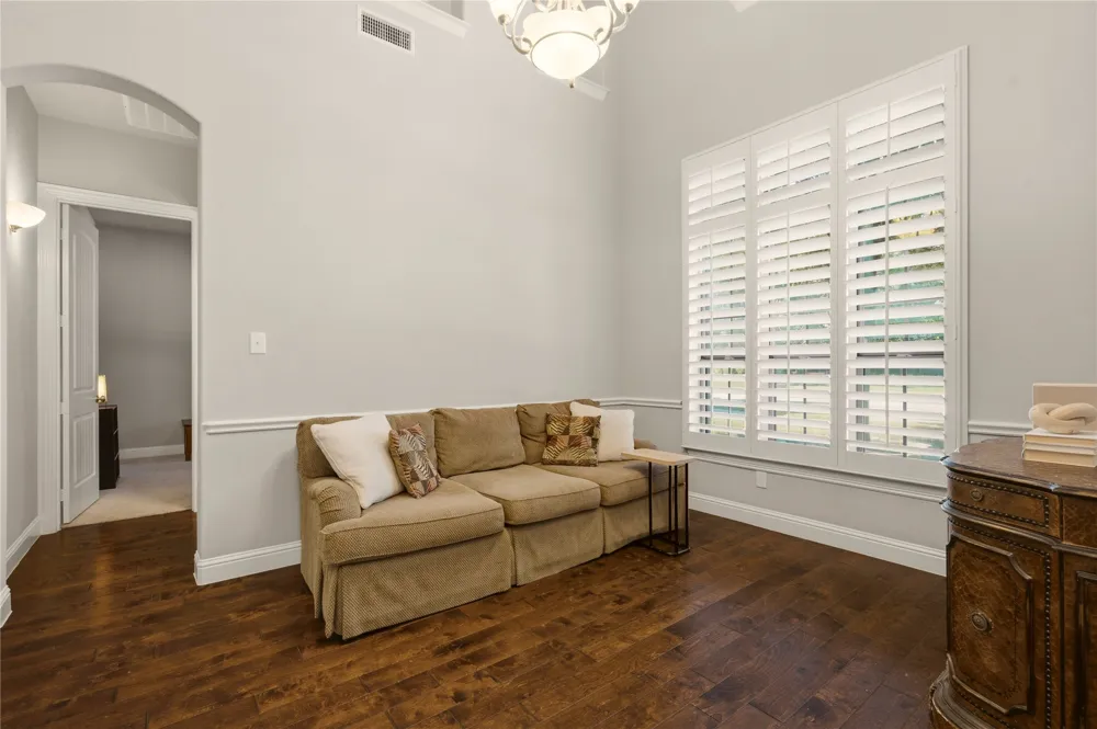7124 Comal Drive Irving, TX 75039