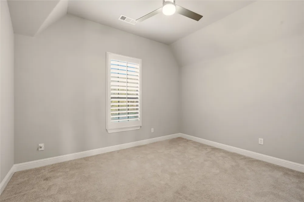 7124 Comal Drive Irving, TX 75039