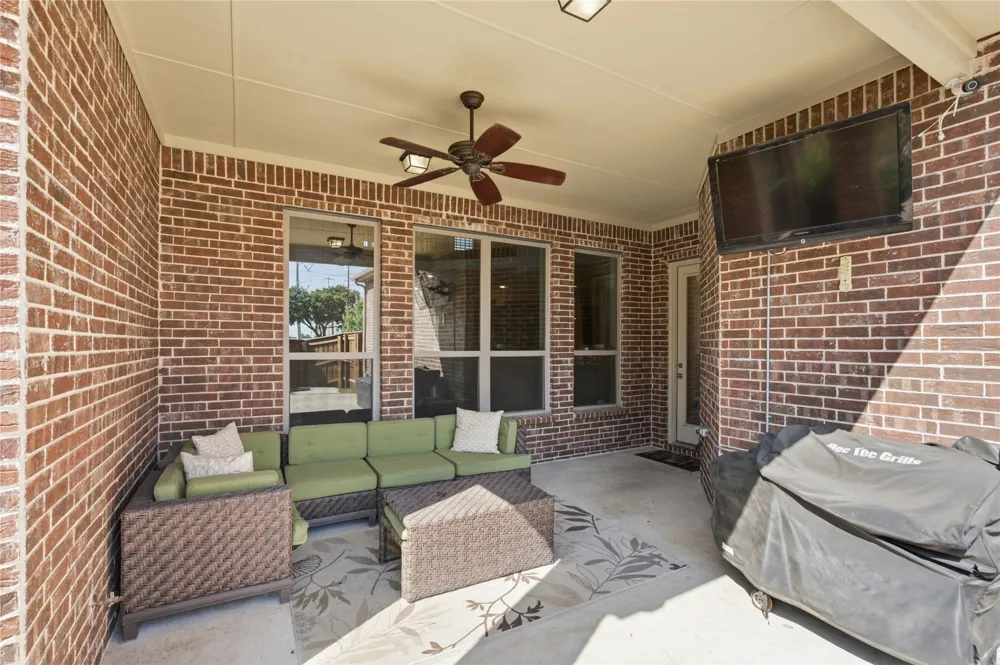 7124 Comal Drive Irving, TX 75039