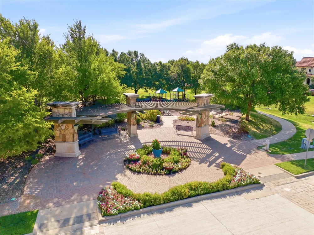 7124 Comal Drive Irving, TX 75039
